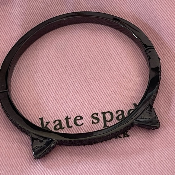 Kate Spade - Earrings & matching black rhinestone cat ear bracelet - Picture 3 of 6